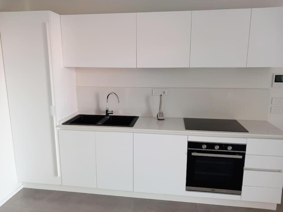 Luxury Home Near The Beach Private Parking Space 알게로 외부 사진