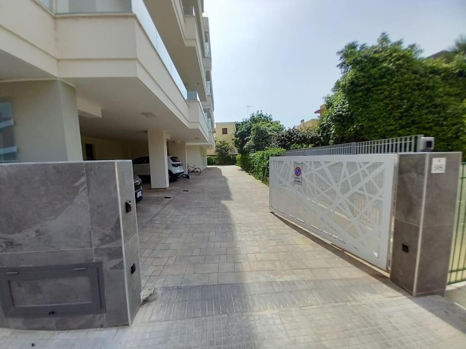 Luxury Home Near The Beach Private Parking Space 알게로 외부 사진